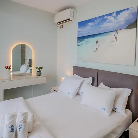 Mamaia Vice Seaview 2 Bedroom N Pool Navodari