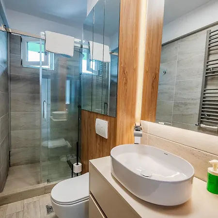 Apartment Mamaia Vice Seaview 2 Bedroom N Pool Navodari