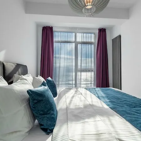 Mamaia Vice Seaview 2 Bedroom N Pool * Năvodari