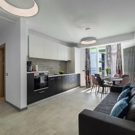 Mamaia Vice Seaview 2 Bedroom N Pool Năvodari