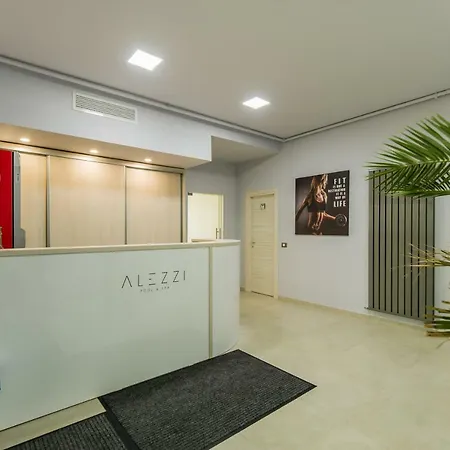 Mamaia Vice Seaview 2 Bedroom N Pool