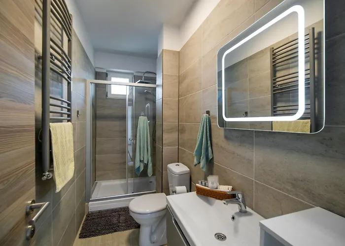 Mamaia Vice Seaview 2 Bedroom N Pool Daire Navodari