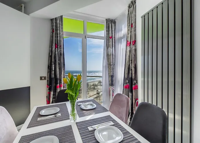 Daire Mamaia Vice Seaview 2 Bedroom N Pool Navodari