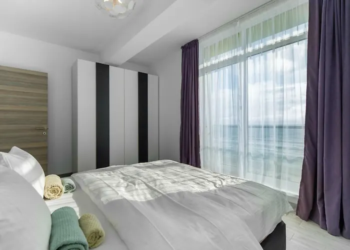 Daire Mamaia Vice Seaview 2 Bedroom N Pool