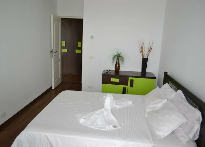 Mamaia Vice Seaview 2 Bedroom N Pool Daire