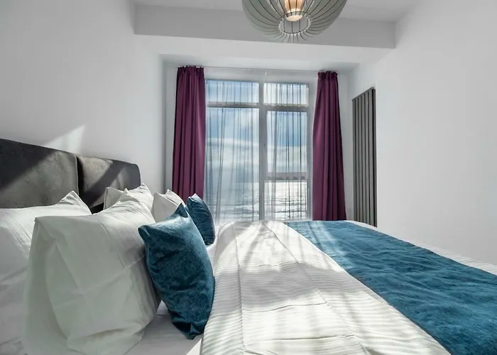 Mamaia Vice Seaview 2 Bedroom N Pool * Navodari