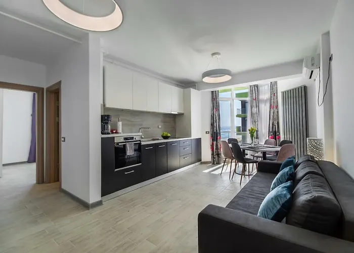 Mamaia Vice Seaview 2 Bedroom N Pool Navodari